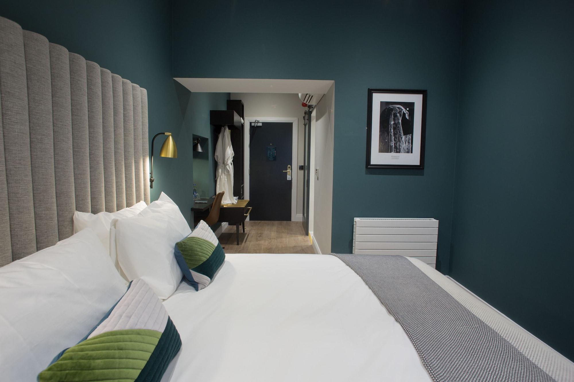 The Bedford Townhouse Hotel ลิเมอริค ภายนอก รูปภาพ