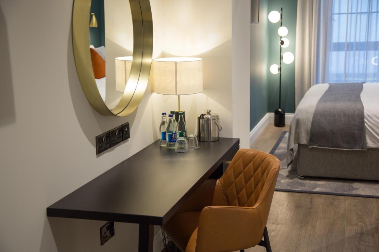 The Bedford Townhouse Hotel ลิเมอริค ภายนอก รูปภาพ