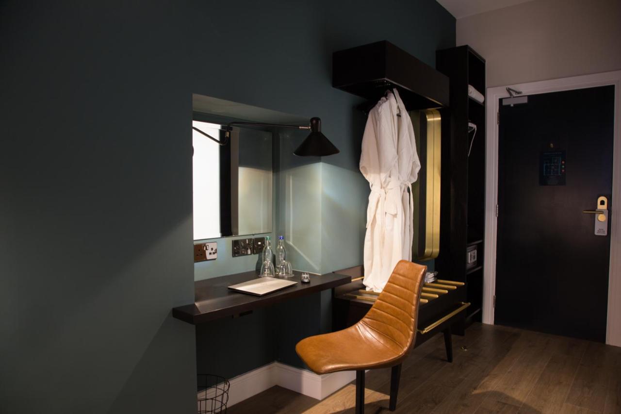 The Bedford Townhouse Hotel ลิเมอริค ภายนอก รูปภาพ